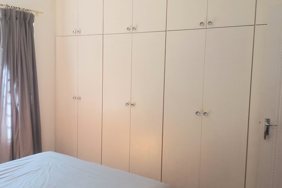 5 Bedroom Property for Sale in Kingfisher Creek Western Cape